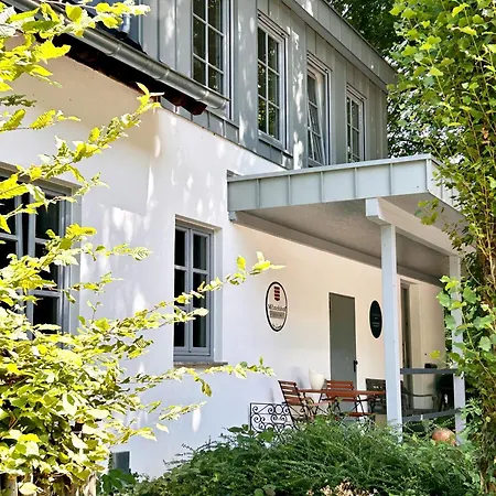 Weingut Huesgen Am Moenchhof Appartement